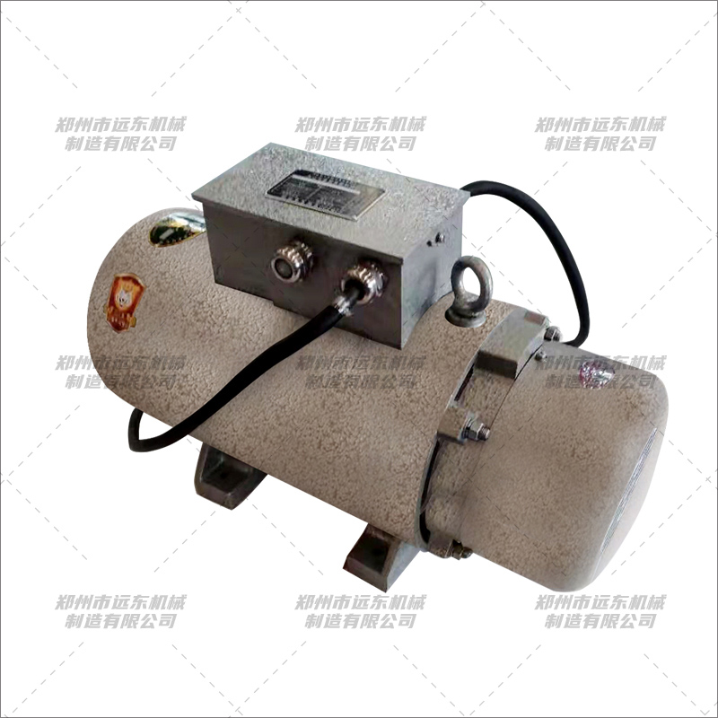 小型混凝土振動(dòng)棒(圖1) 小型混凝土振動(dòng)棒(圖1)